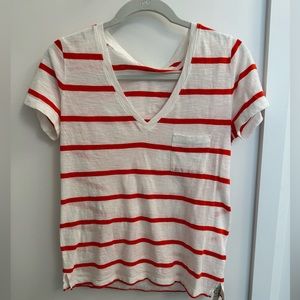 NWOT - Madewell v-neck t-shirt